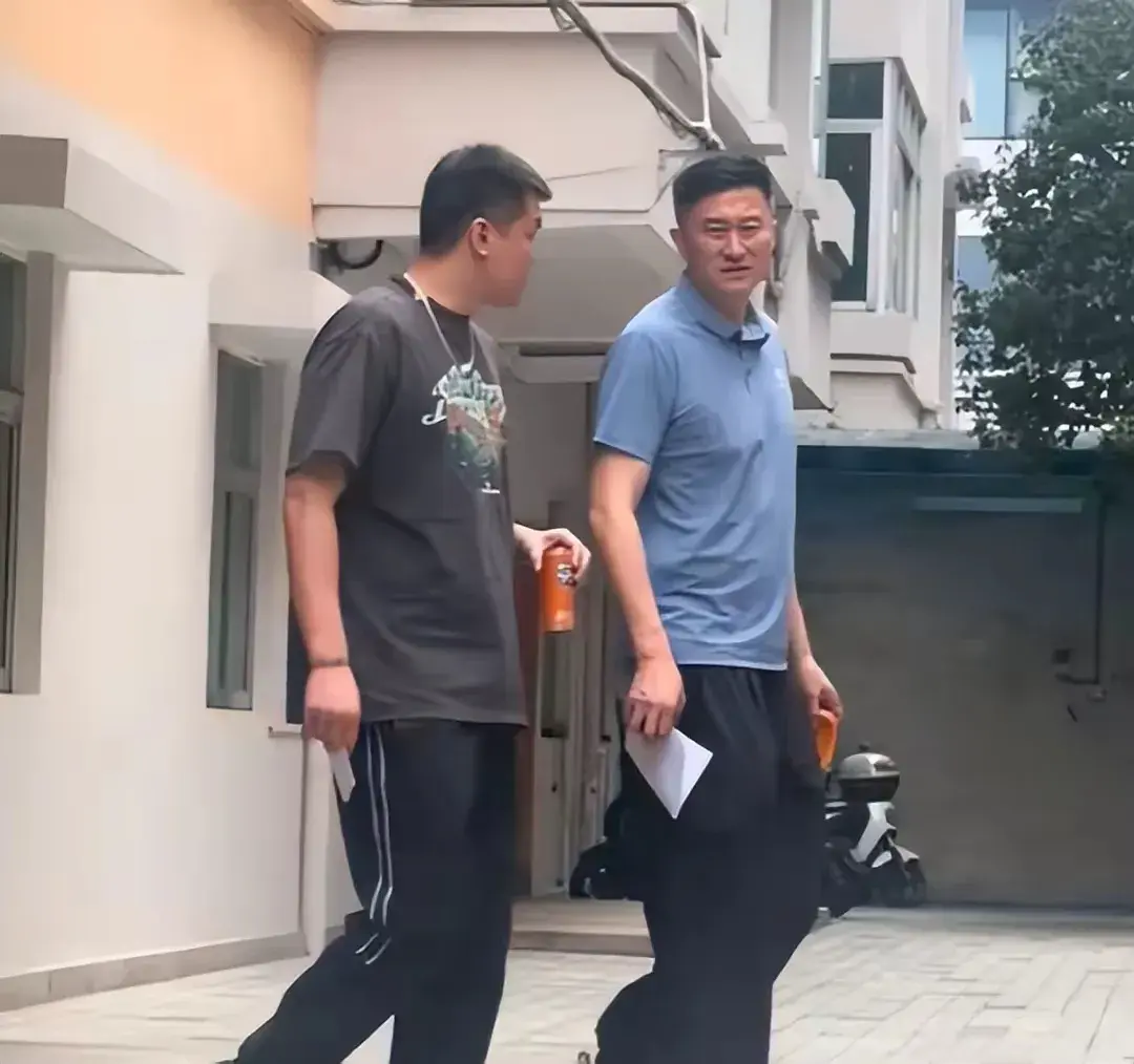 然主动申请